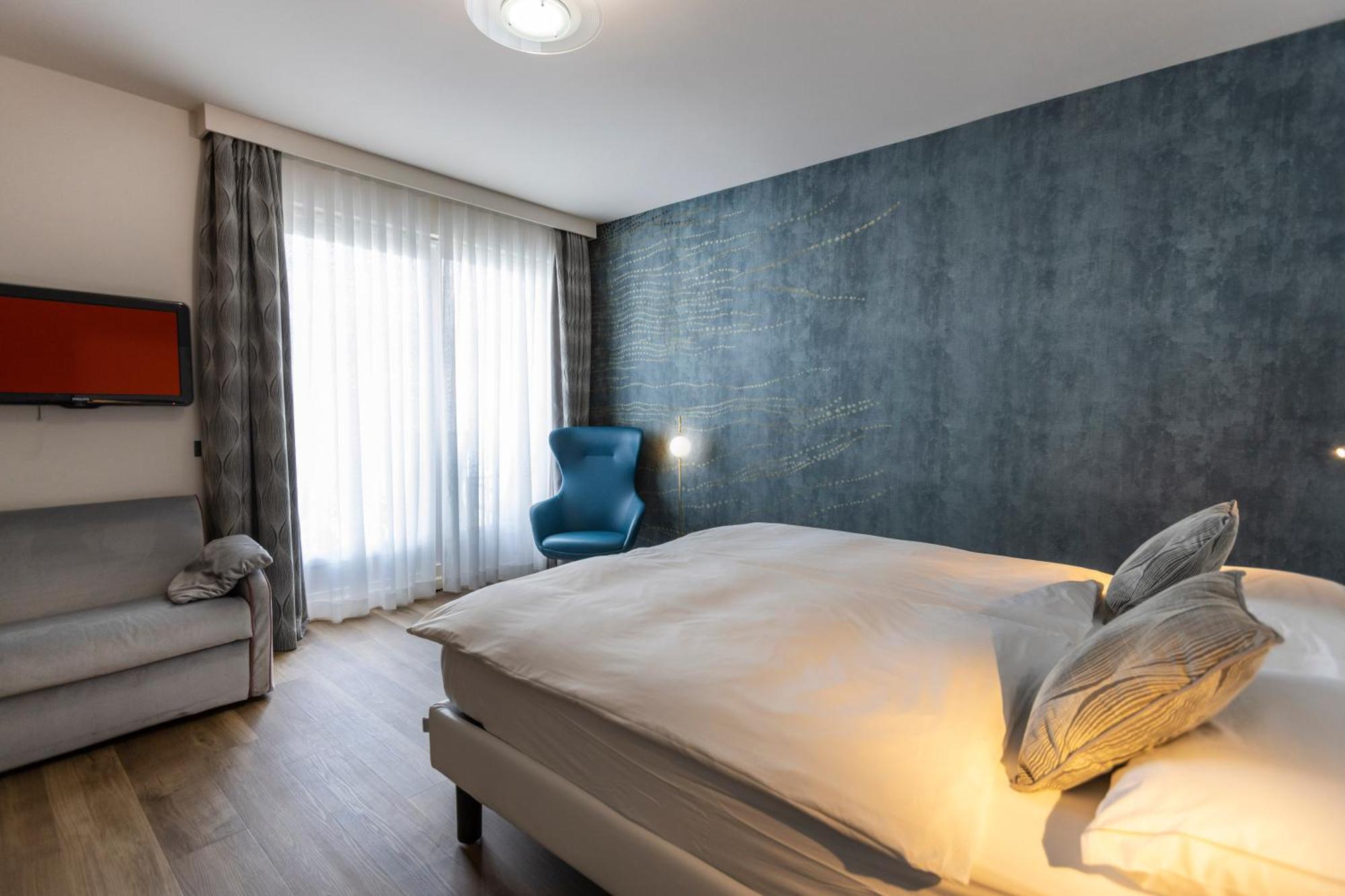 Hotel Capri Мальчезине Экстерьер фото